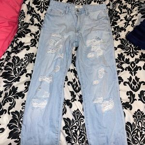 Forever21 ripped blue jeans size 26